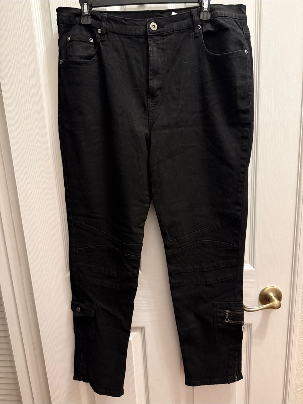 Black High-Rise Button Front Pants by DG2